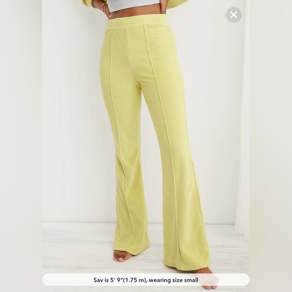 Aerie Groove-on Rib Velour Corduroy Flare Green Women’s Medium Regular - Picture 1 of 5